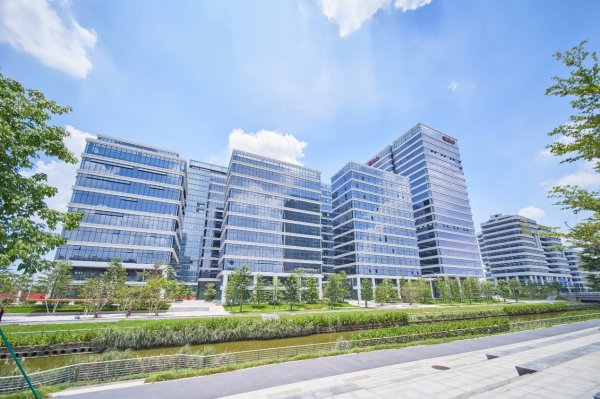 亦丰策略 唯品会电商产业中心启动“大湾区万亿直播×电商生态联盟”